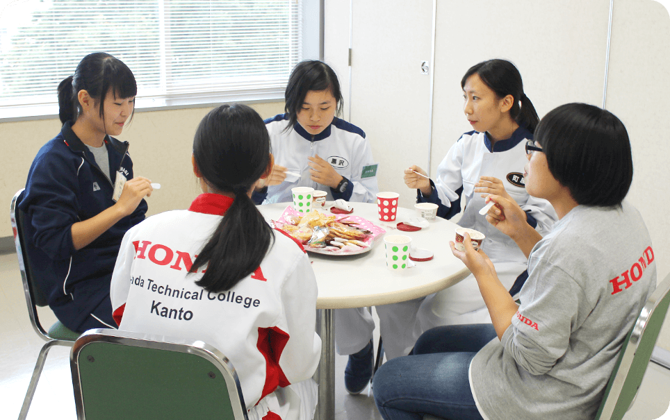 女子在校生と座談会