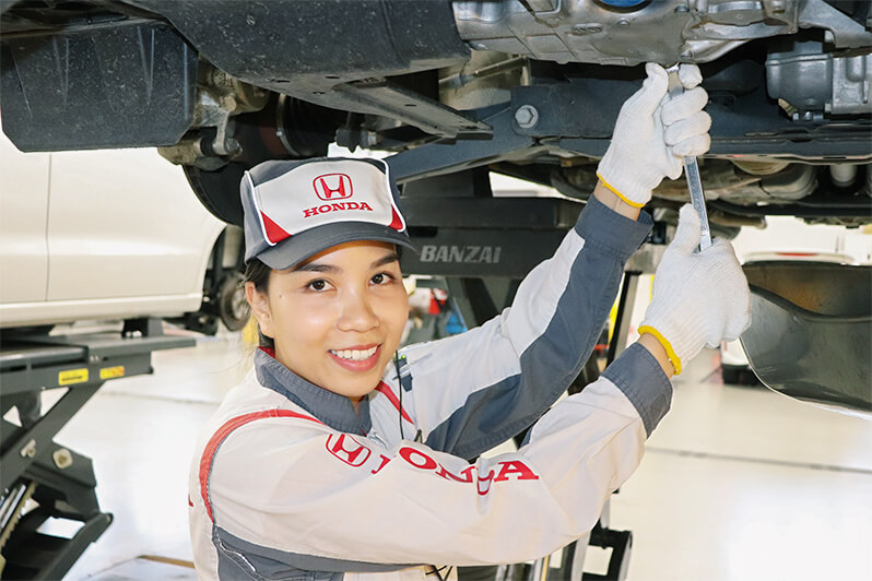 Honda Cars 大阪 グエン ティ フオン タインさん