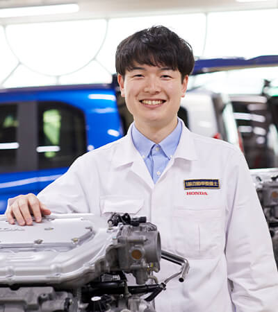 一級自動車研究開発学科 一級自動車整備士コース3,4年生 有村 大樹先生