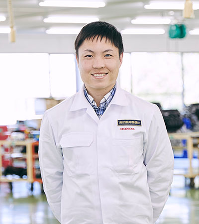 一級自動車研究開発学科 秦 怜史先生