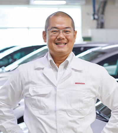 自動車整備留学生科 森本 高史先生