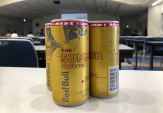 Red Bull(ジャパン)様より記念缶の提供