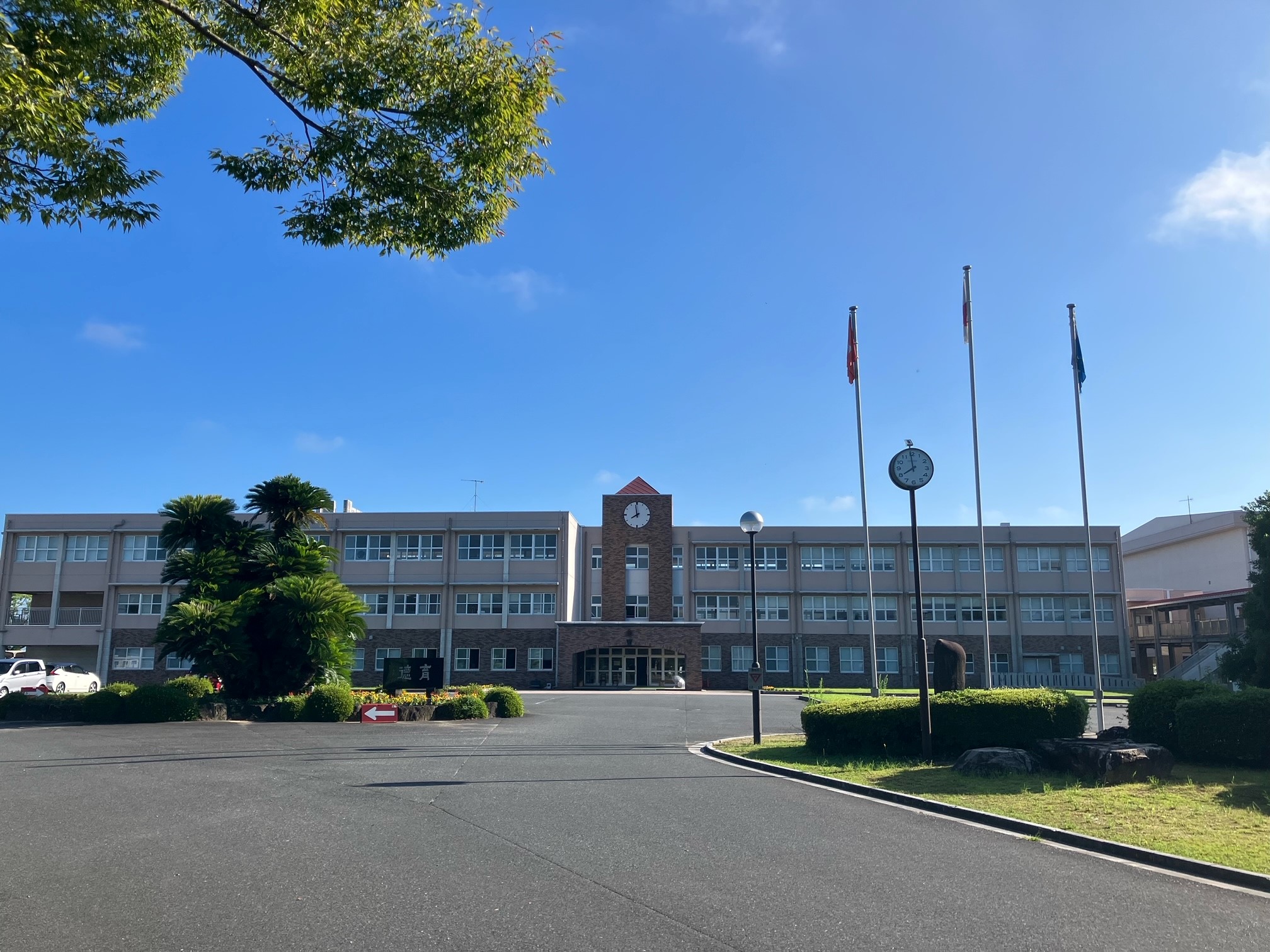 【出張授業】福岡県 育徳館高等学校での「進路探究授業」の実施