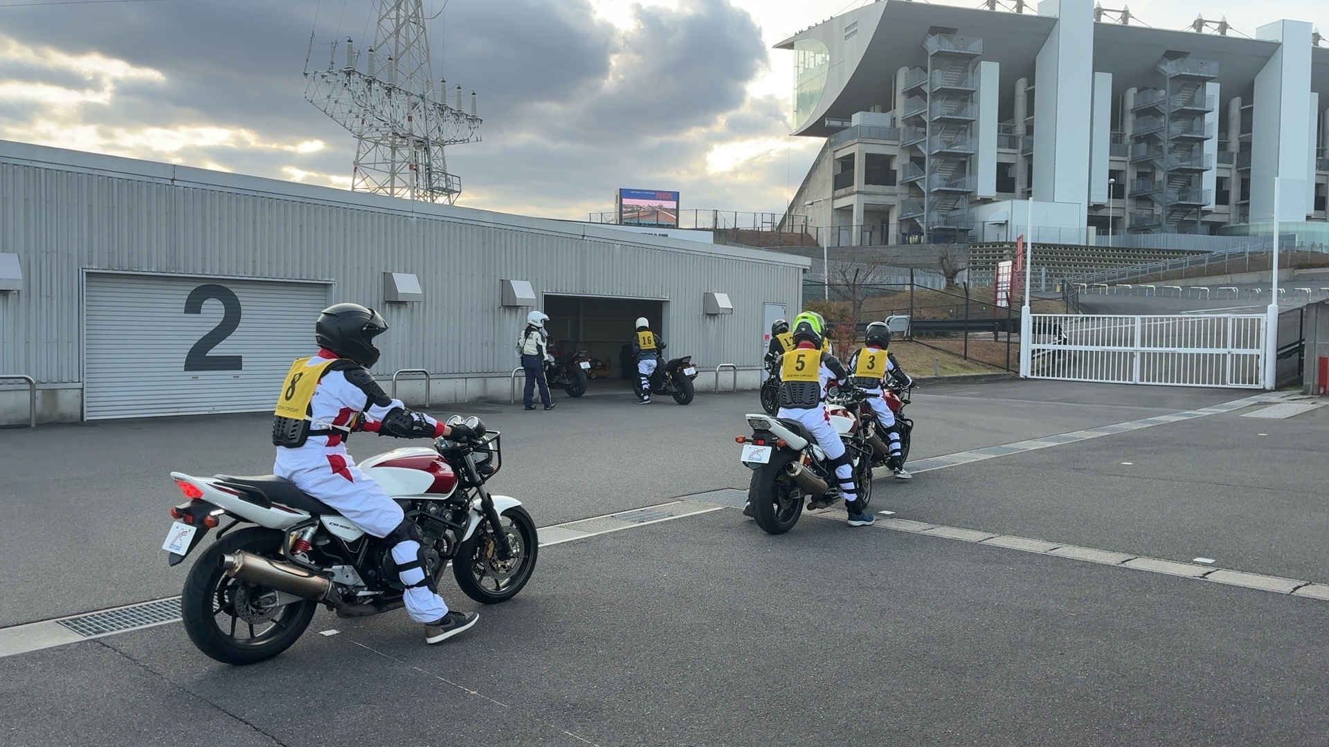 【鈴鹿へ】安全運転講習を実施しました！