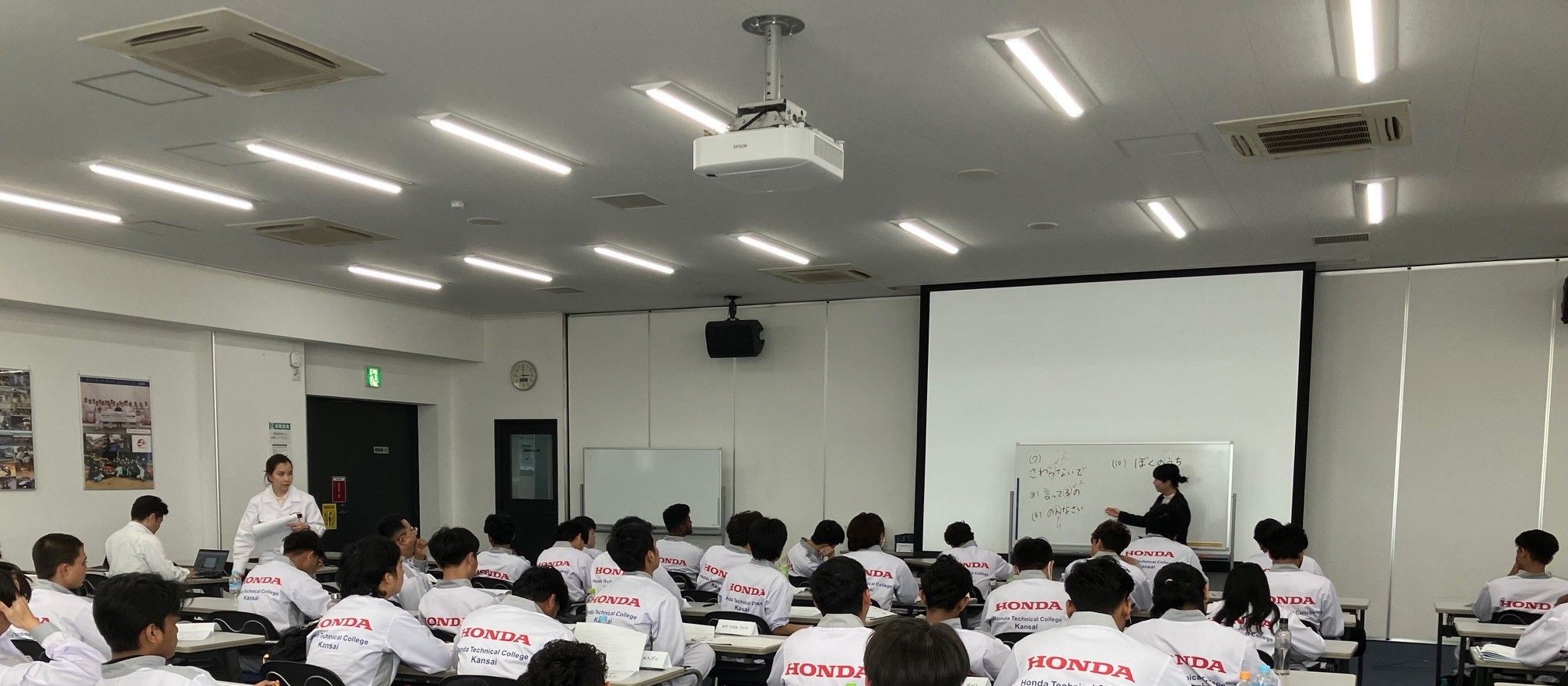 【日本語授業】自動車整備留学科１年生の日本語授業開始！